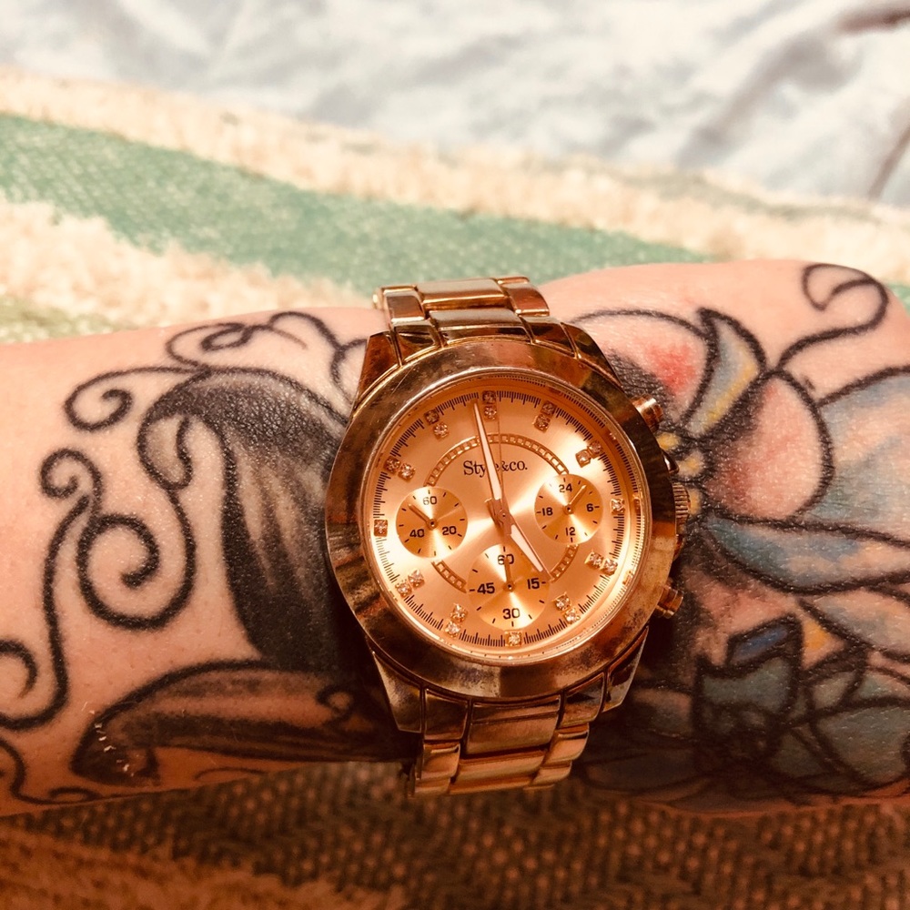 Kenneth Cole watch - Picture 11 of 13